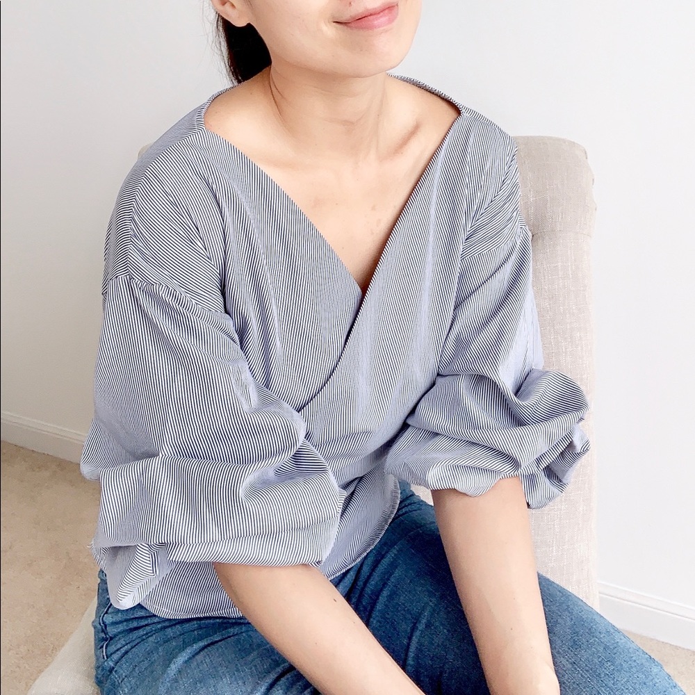 ONLY 1 LEFT ! - PUFFY SLEEVES Faux Wrap top - Picture 5 of 8